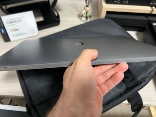 MacBook Pro 15” - 16gb - 256 SSD -Touchbar