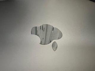 MacBook Pro 15” - 16gb - 256 SSD -Touchbar