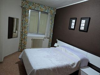 Piso en alquiler en Hospital - Parque sur en Albacete