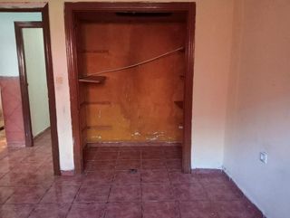 Piso en venta en La Granja-La Colina-Los Pastores en Algeciras