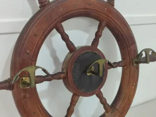 Timón Perchero Vintage Madera y Metal