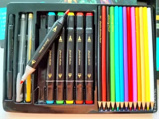 Set de dibujo AVEC Colouring Art Set 23 piezas