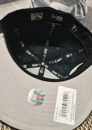 Gorra New Era 59Fifty Negra y Blanca Talla 7.1/4