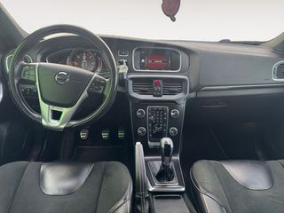 Volvo V40 2.0 D2 R-Design Momentum
