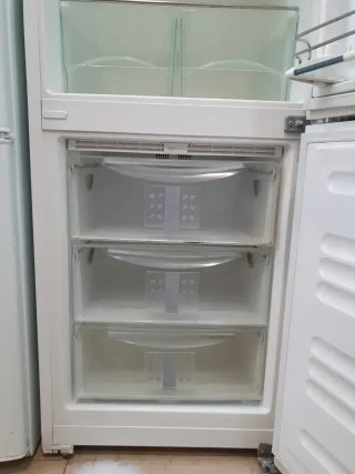 Nevera Liebherr con garantía y transporte