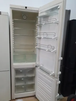 Nevera Liebherr con garantía y transporte