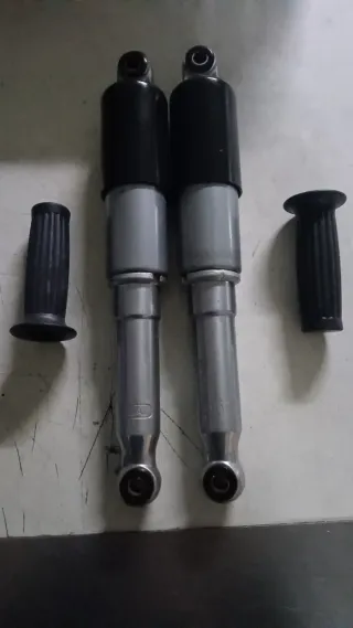 Casco moto clásico blanco cuero