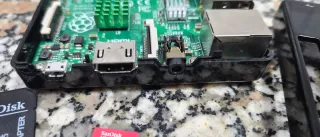 Raspberry Pi 2 B+ con carcasa y tarjeta Sd 16GB