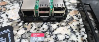 Raspberry Pi 2 B+ con carcasa y tarjeta Sd 16GB