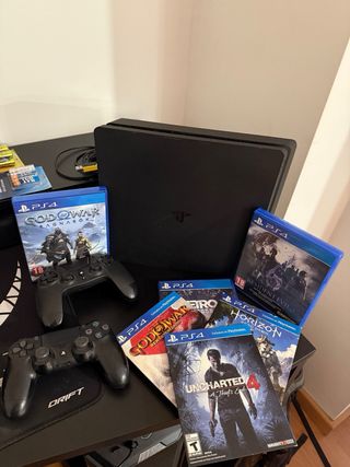 PS4 Slim 500GB Negra + 6 Juegos