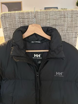 Abrigo Helly Hansen Negro