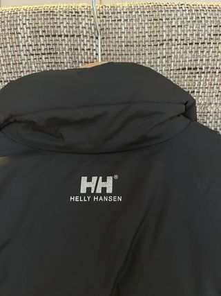 Abrigo Helly Hansen Negro