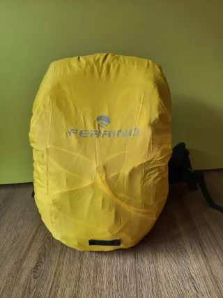 Mochila Ferrino Zephyr 22+3 Negra Mujer