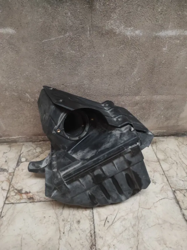 CAJA DE FILTRO AUDI A4 B5