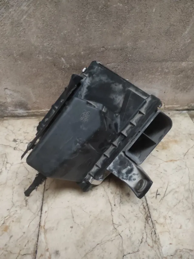 CAJA DE FILTRO AUDI A4 B5