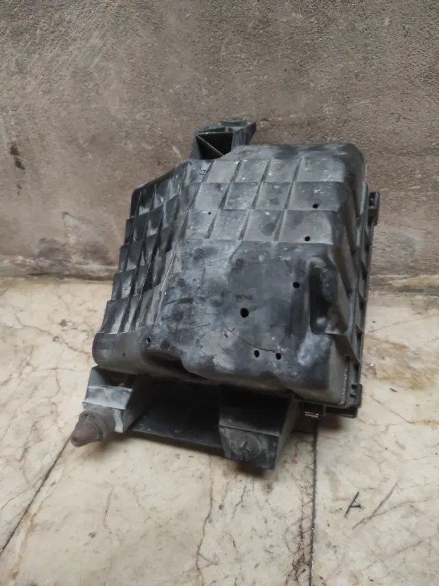 CAJA DE FILTRO AUDI A4 B5