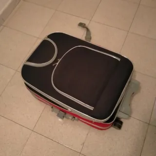 Maleta de viaje con ruedas