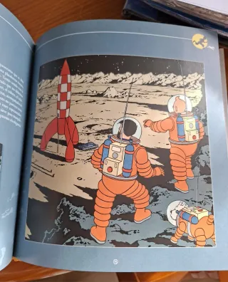 Figura Tintín Astronauta + libro