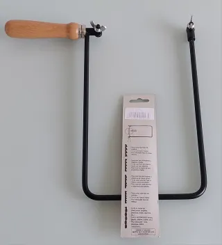 SIERRA DE MARQUETERÍA + 12 HOJAS (TODO A ESTRENAR)