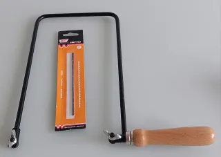 SIERRA DE MARQUETERÍA + 12 HOJAS (TODO A ESTRENAR)