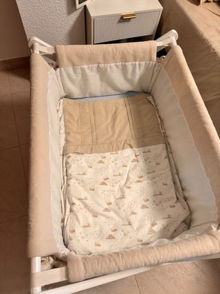 Minicuna con colchón y edredón