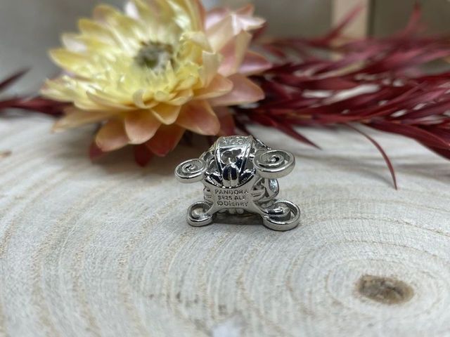 Charm Carroza Cenicienta