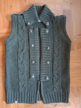 Chaleco de punto verde militar