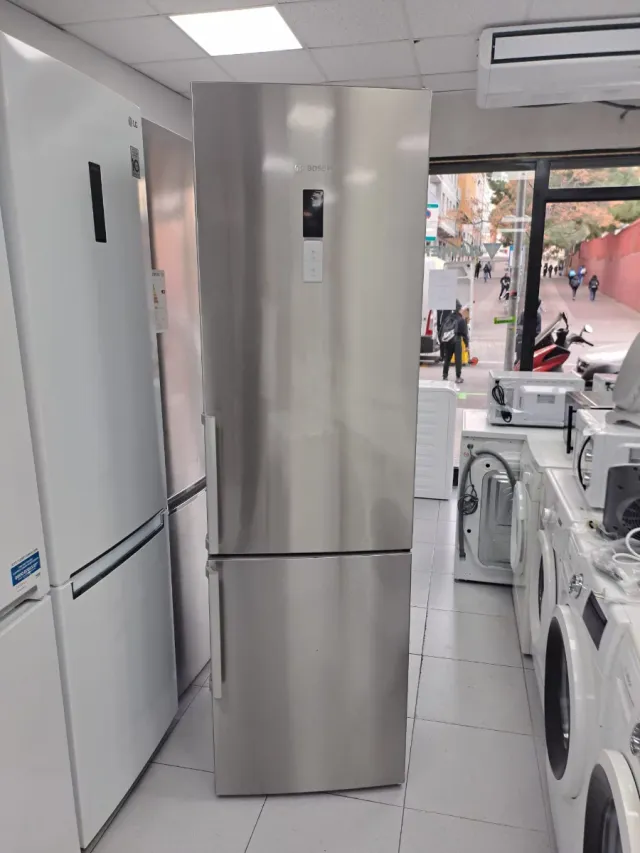 Nevera marca bosch combi a+++ 2,cm Nofrost