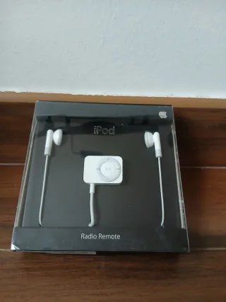 Apple iPod Radio Remote MA070G/A Blanco de Segunda mano por 150