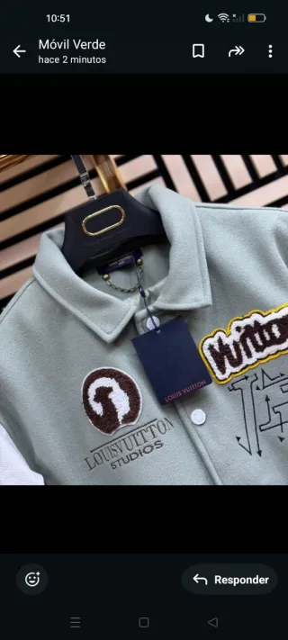 Cazadora universitaria verde