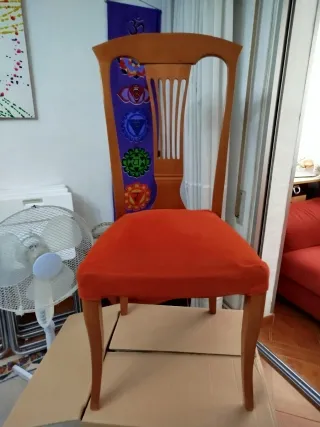 Mesa de comedor de madera y conjunto de 6 sillas