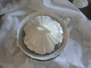 Sopera La Cartuja de Sevilla Nefra y Blanca