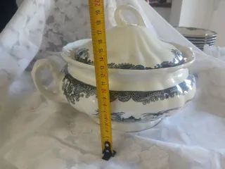 Sopera La Cartuja de Sevilla Nefra y Blanca