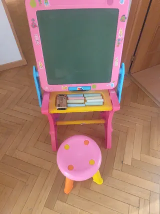 Pupitre infantil rosa