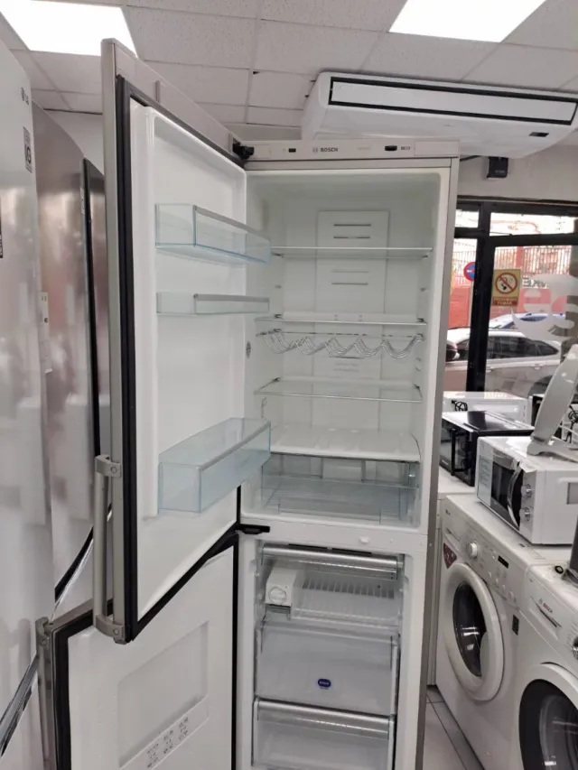 Nevera marca bosch combi a+ nofrost