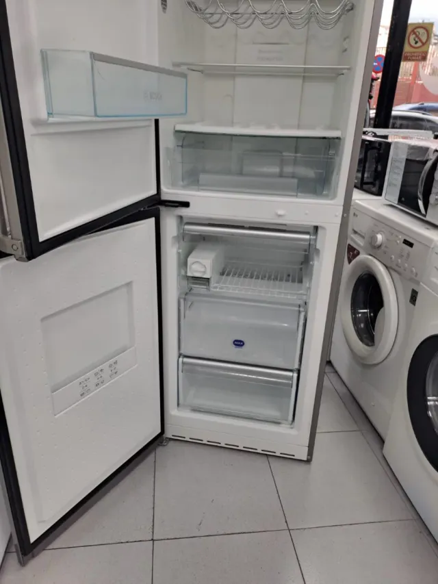 Nevera marca bosch combi a+ nofrost