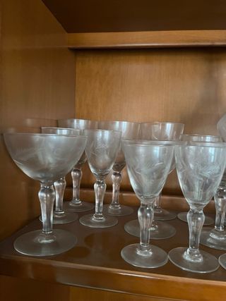 Cristalería antigua 6 servicios grabada