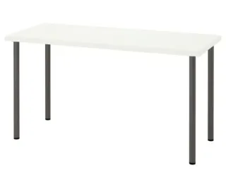 NEVERA BOSCH, LAVADORA Y VARIOS