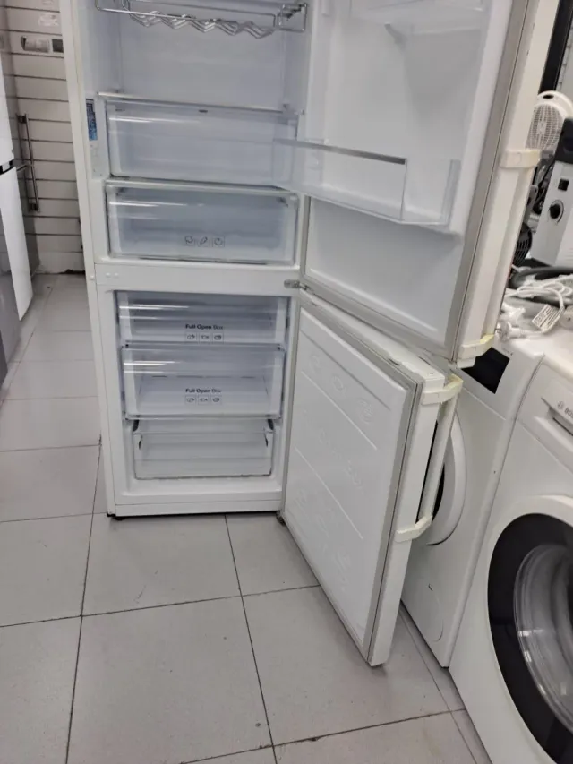 Nevera marca Samsung combi a++ nofrost