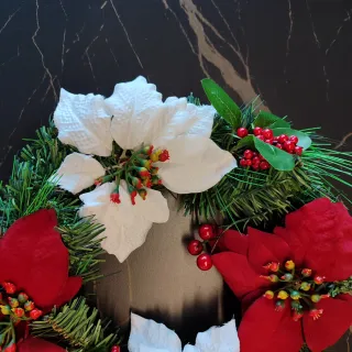 Ghirlanda Natalizia con stelle di natale