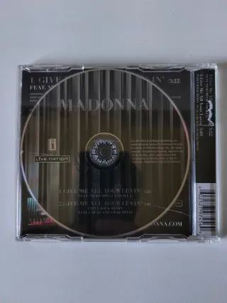 CD - Madonna - Give Me All Your Luvin'