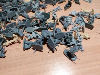 Soldatini tedeschi WWII 1/72