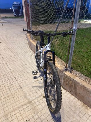 Bicicleta Specialized MTB Blanca