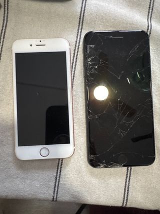 2 iPhone da usare o per ricambi