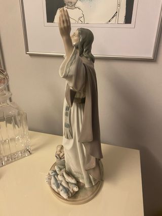 Statua Lladro Gesù con pani e pesci
