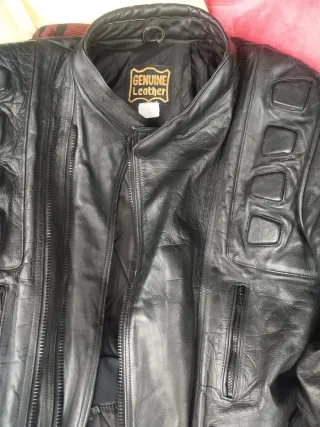 Chaqueta de moto cuero negra