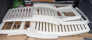 Sedie da spiaggia in plastica bianche