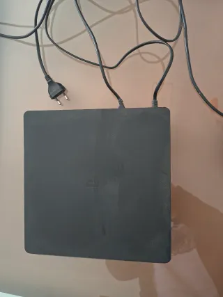 PS4 Slim Negra (500 GB)