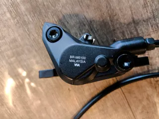 Freno Shimano M6100 DEORE