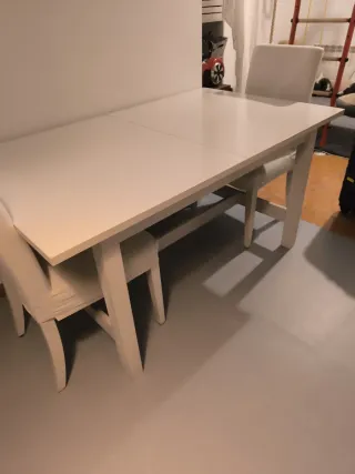 Mesa extensible Ikea blanca madera
